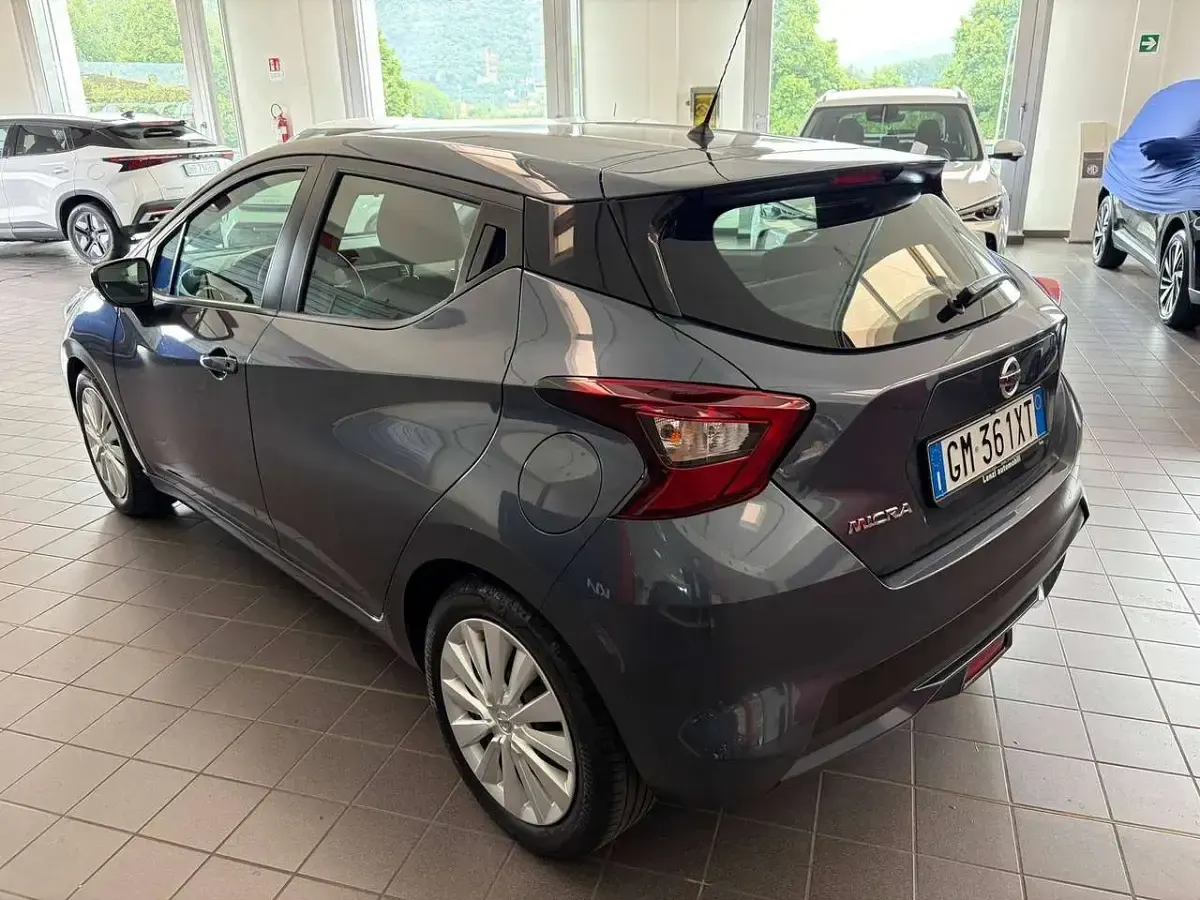 Second-hand Nissan Micra Acenta 90 CP (66 kW) 2023 Gri Hatchback