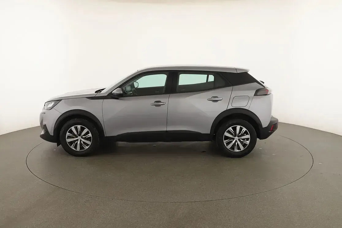 Usata Peugeot 2008 Active 101 CV (74 kW) 2021 Grigio SUV