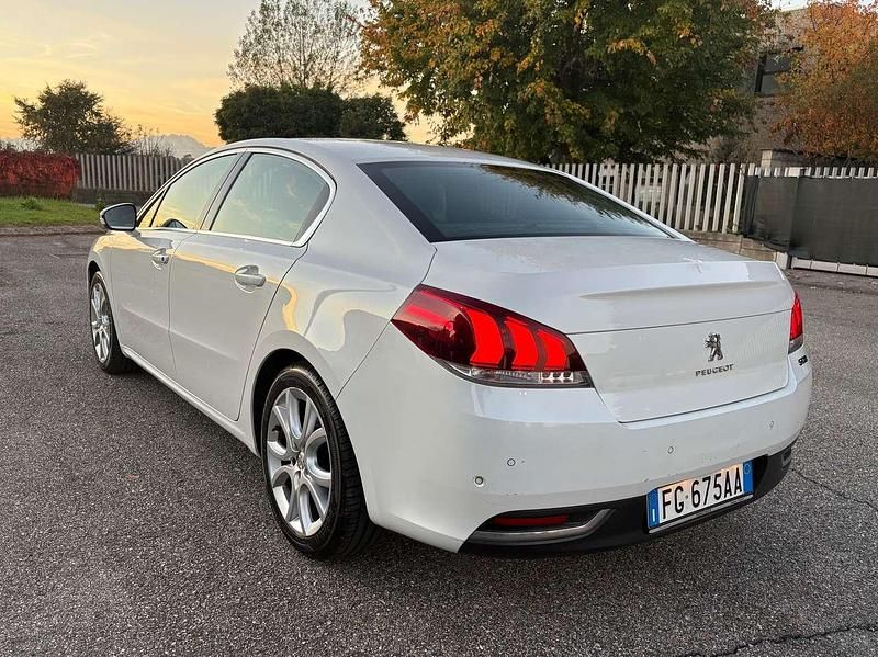 Usata Peugeot 508 120 CV (88 kW) 2016 Oro Berlina
