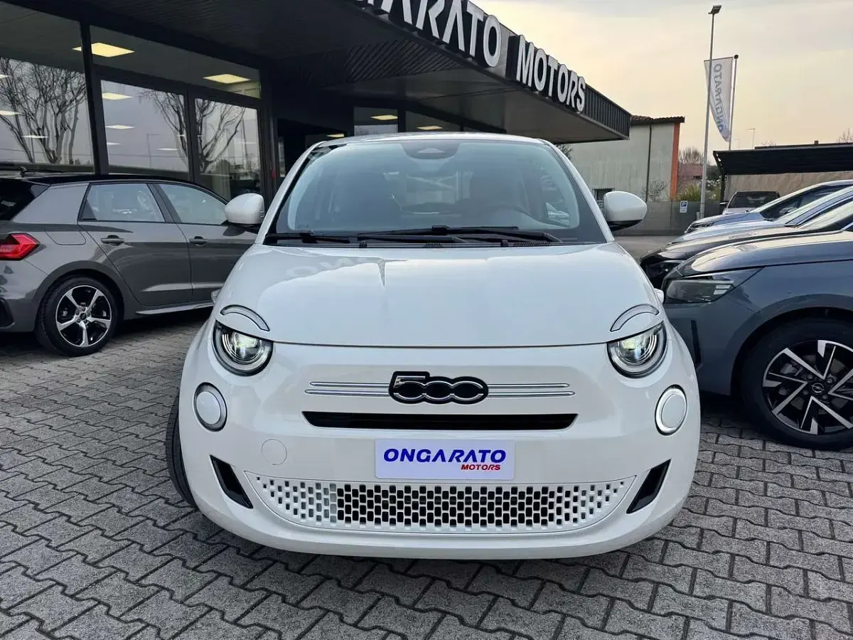 Nuova Fiat 500 65 CV (47 kW) 2026 Bianco Berlina