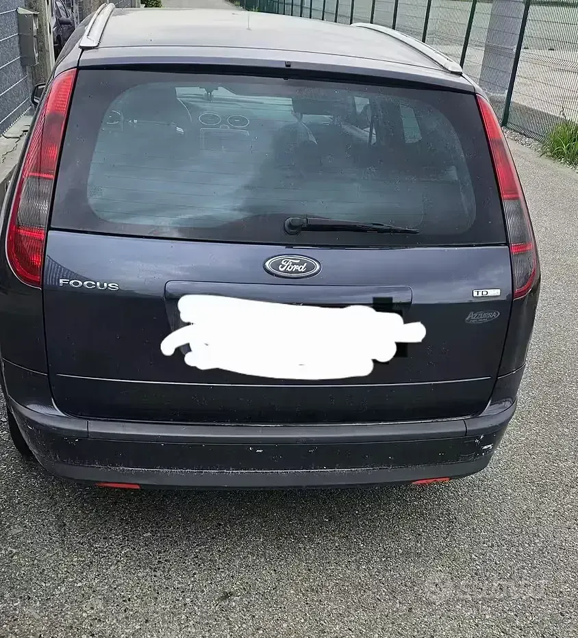 Usata Ford Focus 115 CV (84 kW) 2007 Blu Station wagon