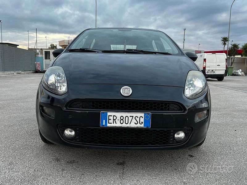 Usata Fiat Punto 75 CV (55 kW) 2013 Nero Utilitaria