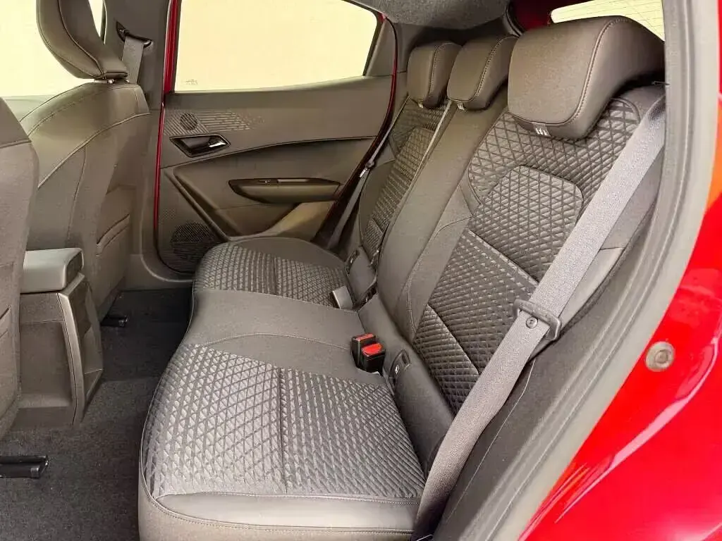 Nuova Renault Clio V 100 CV (73 kW) 2026 Rosso Berlina
