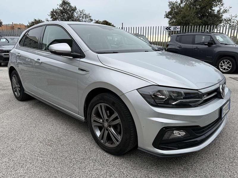 Używany VW Polo Highline 90 KM (66 kW) 2020 Srebrny Hatchback