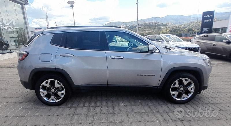 Usata Jeep Compass Limited 120 CV (88 kW) 2019 Grigio SUV
