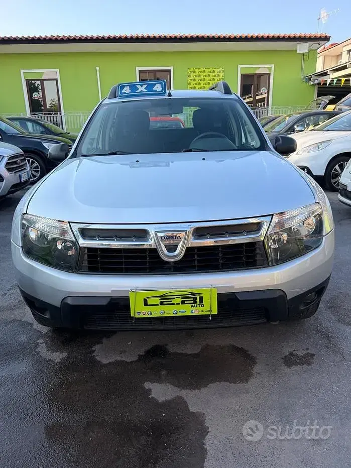 Usata Dacia Duster 110 CV (80 kW) 2012 Grigio SUV