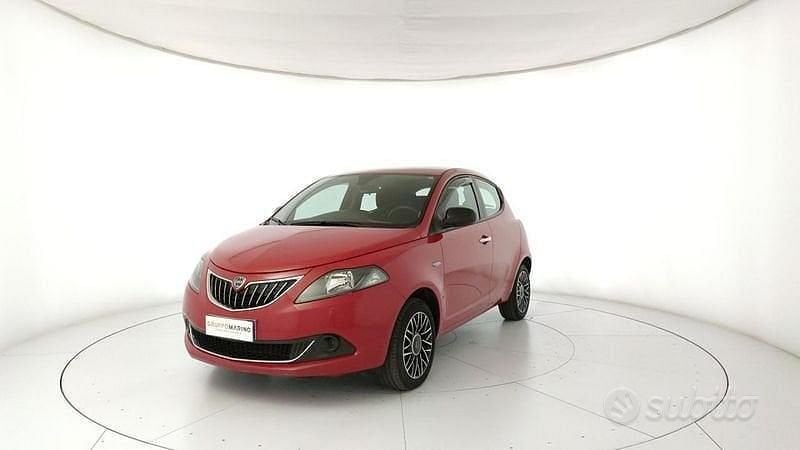 Usata Lancia Ypsilon S 2024 Rosso Utilitaria