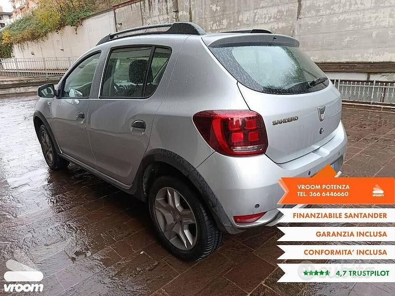 Usata Dacia Sandero Stepway 95 CV (69 kW) 2020 Grigio SUV