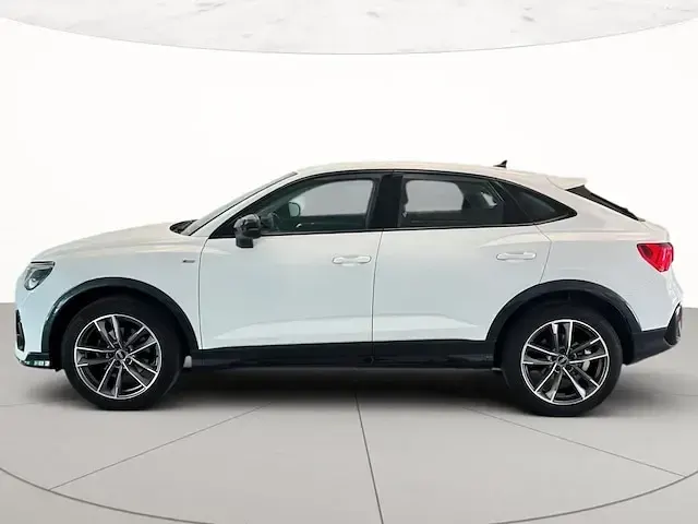 Usata Audi Q3 Sportback S-Line 150 CV (110 kW) 2023 Bianco ibis SUV