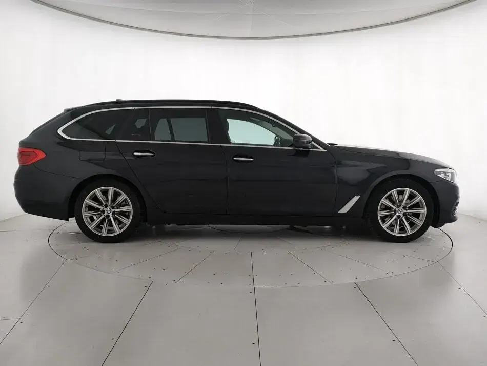 Usata BMW 520 190 CV (139 kW) 2019 Blu Station wagon