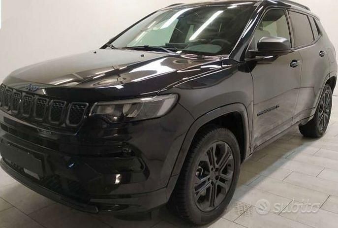 Nero Usata 2021 Jeep Compass SUV | 20.000 € (Molto cara) - Immagine 1/1