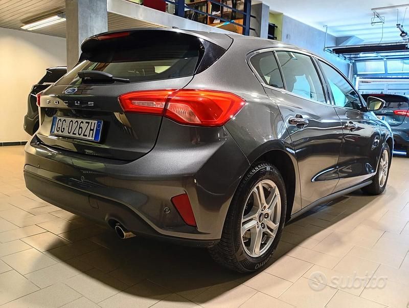 Usata Ford Focus Business Edition 120 CV (88 kW) 2021 Grigio Station wagon