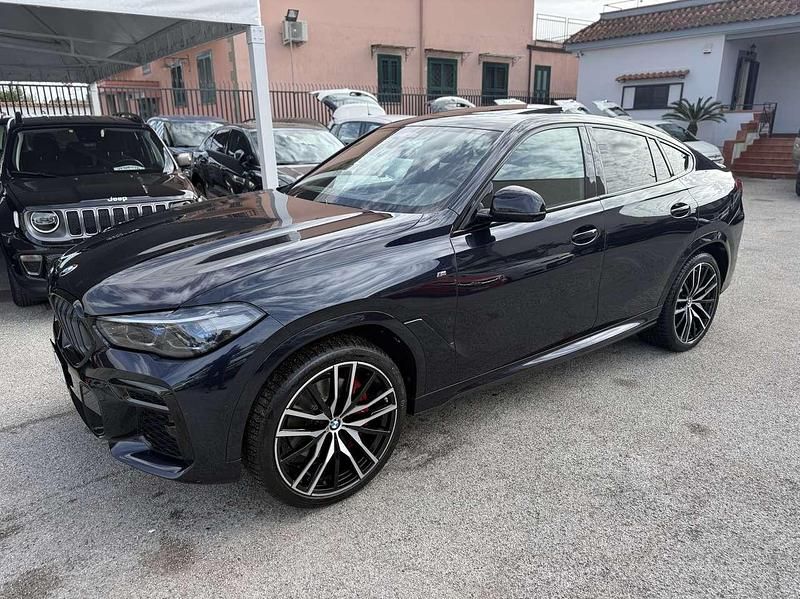 Usata BMW X6 M Sport 286 CV (210 kW) 2022 Blu/azzurro SUV