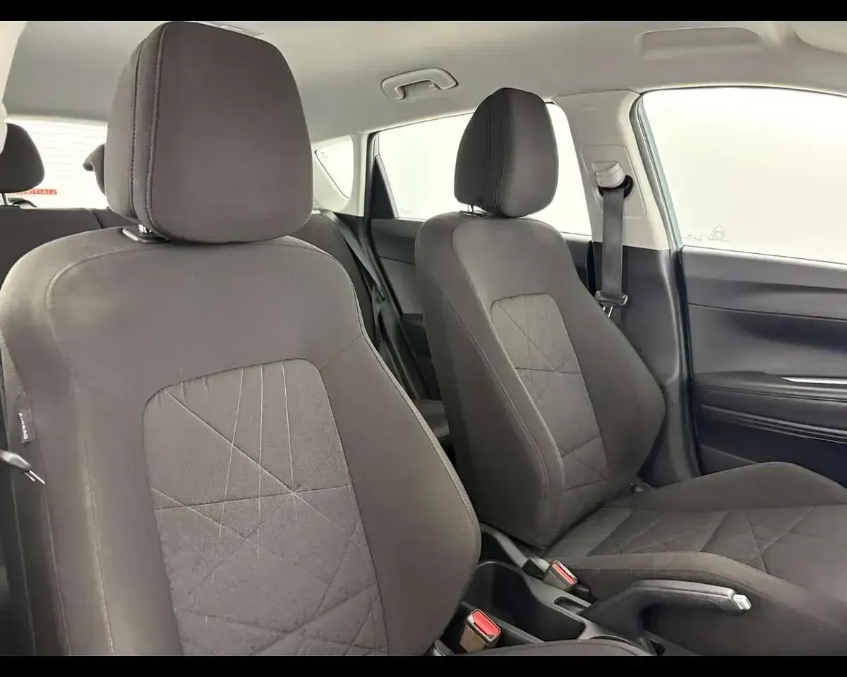 Usata Hyundai Bayon 84 CV (61 kW) 2023 Mangrove green SUV