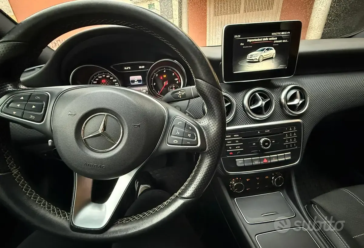 Usata Mercedes 180 2017 Nero Berlina