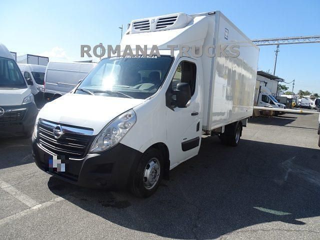 Usata Opel Movano 145 CV (106 kW) 2017 Bianco pastello Furgone