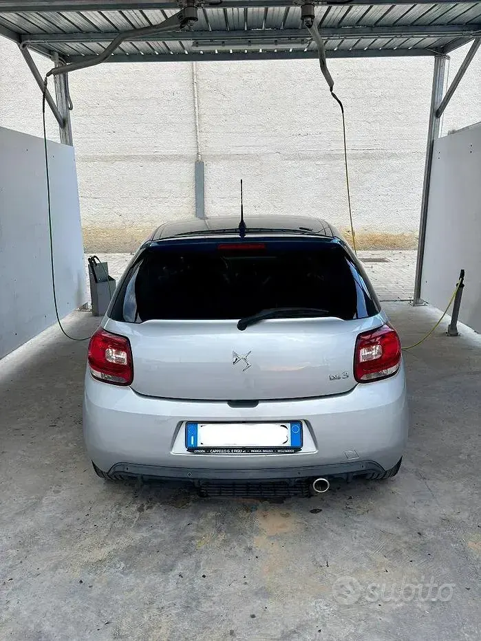 Usata DS Automobiles DS3 Crossback 99 CV (72 kW) 2016 Grigio