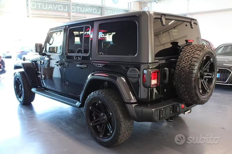 Usata Jeep Wrangler Unlimited Sahara 272 CV (200 kW) 2021 Nero SUV