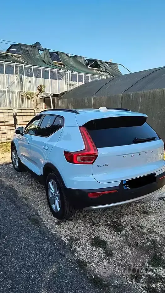 Usata Volvo XC40 163 CV (119 kW) 2025 SUV