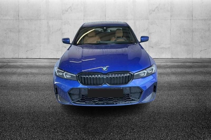 Usata BMW 318 M Sport 156 CV (114 kW) 2024 Marrone perlato Berlina