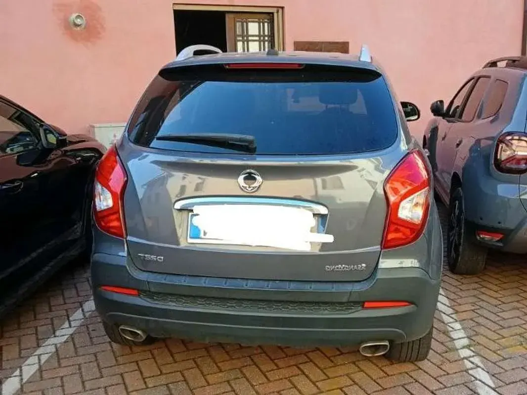 Usata SsangYong Korando 177 CV (130 kW) 2019 Grigio SUV