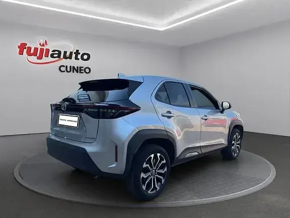 Usata Toyota Yaris Cross Trend 116 CV (85 kW) 2022 Grigio SUV