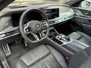 Usata BMW i7 334 kW (455 CV) 2023 Grigio Berlina