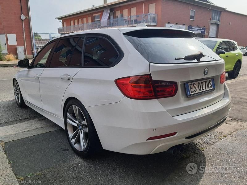 Usata BMW 330 Sport Line 258 CV (189 kW) 2014 Bianco Station wagon