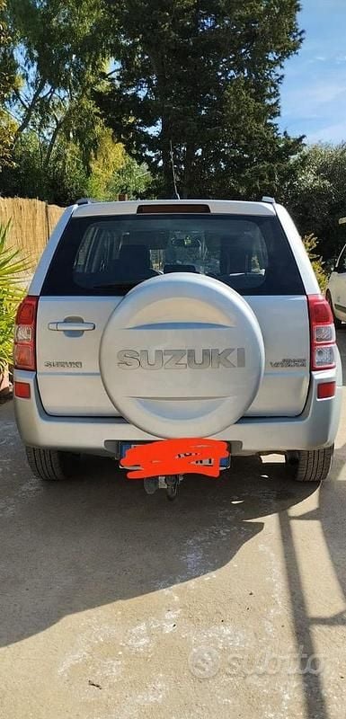 Usata Suzuki Vitara 129 CV (94 kW) 2006 Grigio SUV