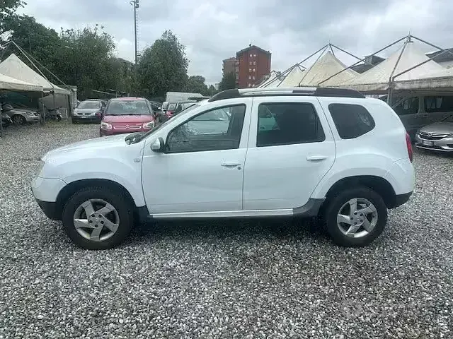 Usata Dacia Duster Lauréate 110 CV (80 kW) 2012 Bianco SUV