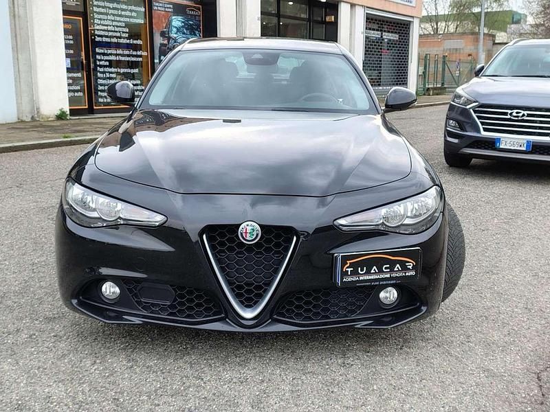 Usata Alfa Romeo Giulia Business 150 CV (110 kW) 2016 Nero Berlina