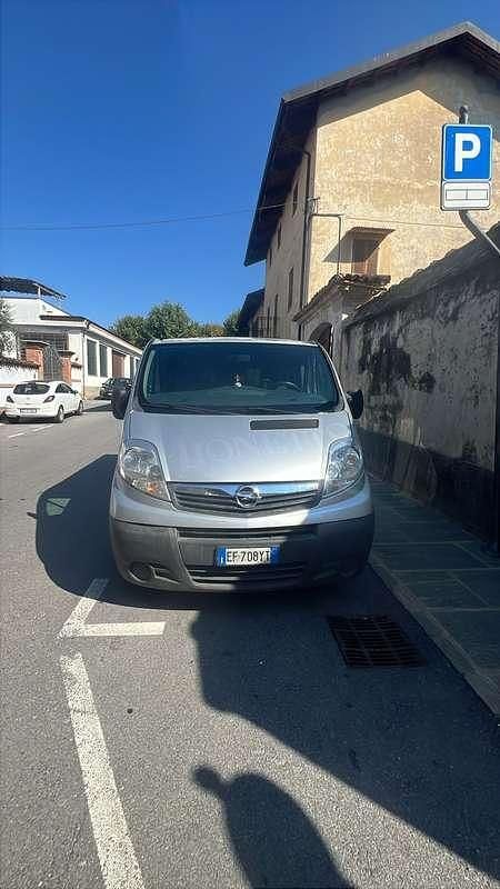 Usata Opel Vivaro 114 CV (83 kW) 2011 Monovolume
