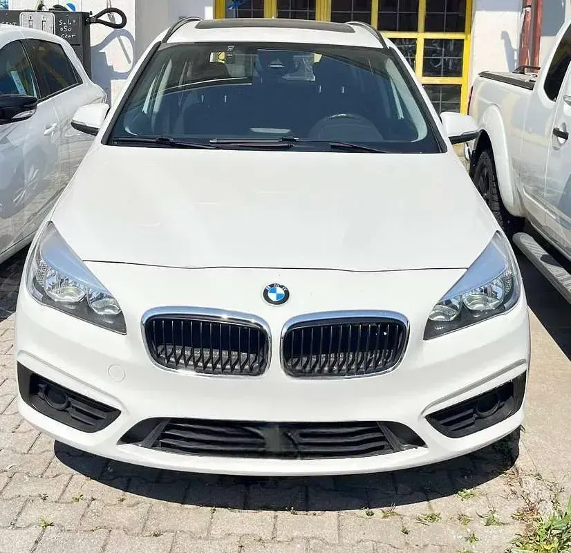Usata BMW 216 Gran Tourer Efficient Dynamics 116 CV (85 kW) 2016 Bianco Monovolume