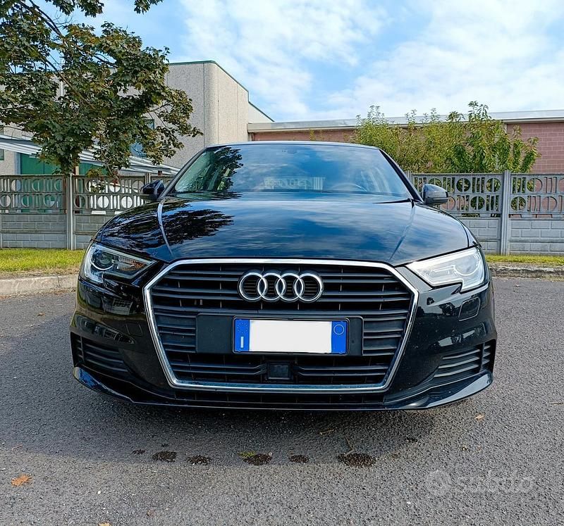 Nero Usata 2018 Audi A3 Tre volumi | 16.800 € (Ottimo prezzo) - Immagine 1/4