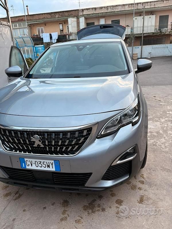 Usata Peugeot 3008 2020 Grigio SUV