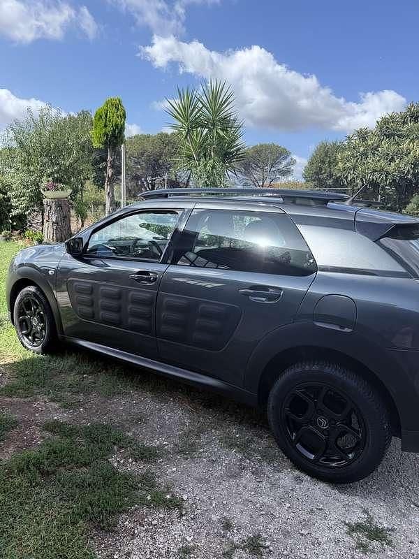 Usata Citroën C4 PureTech 82 CV (60 kW) 2017 Grigio SUV