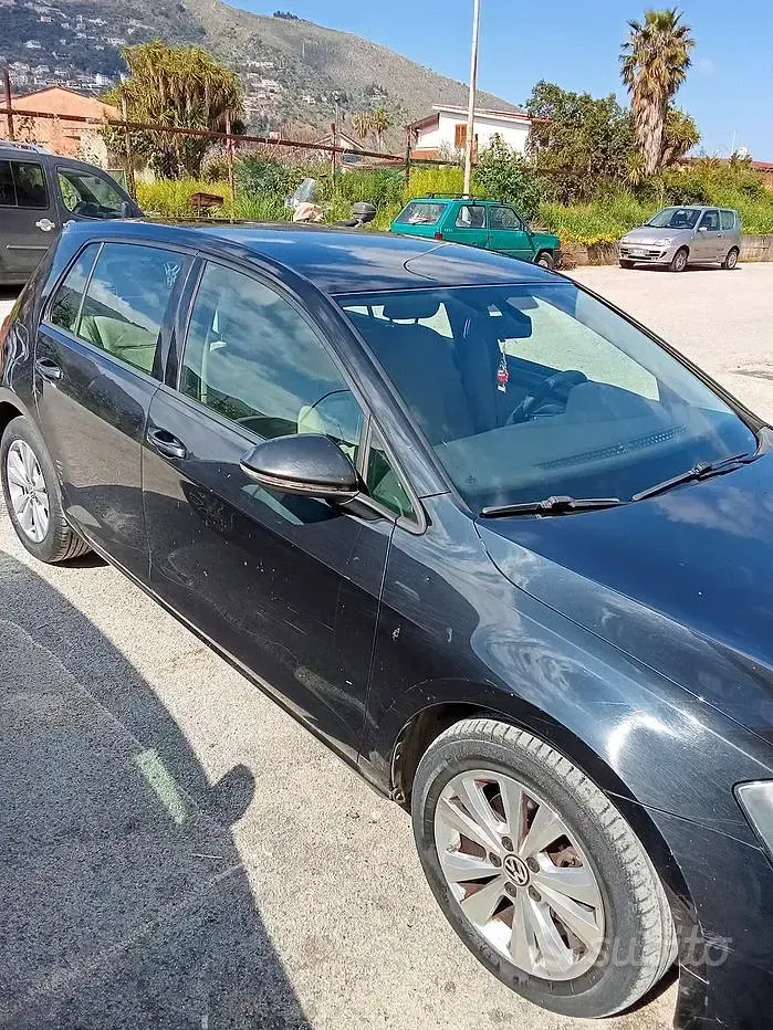 Usata VW Golf VII 110 CV (80 kW) 2016 Nero Berlina
