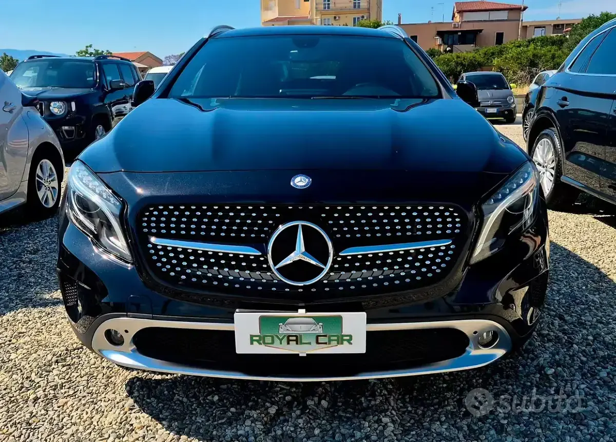 Usata Mercedes GLA200 Premium 136 CV (100 kW) 2015 Nero SUV