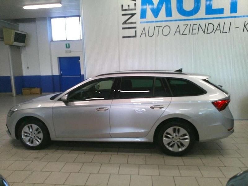 Usata Skoda Octavia Executive 150 CV (110 kW) 2023 Antracite pastello Station wagon