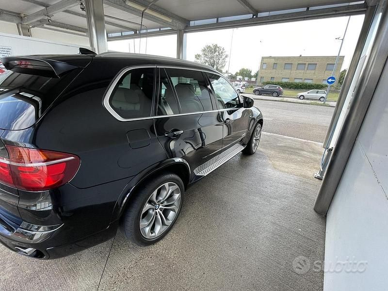 Usata BMW X5 245 CV (180 kW) 2010 Nero SUV