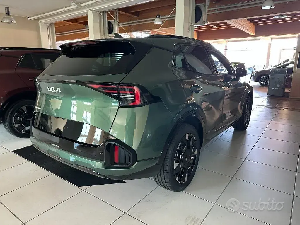 Nuova Kia Sportage GT-Line 179 CV (131 kW) 2026 Verde SUV