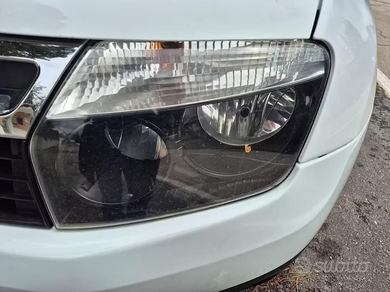 Usata Dacia Duster Lauréate 110 CV (80 kW) 2013 Bianco SUV