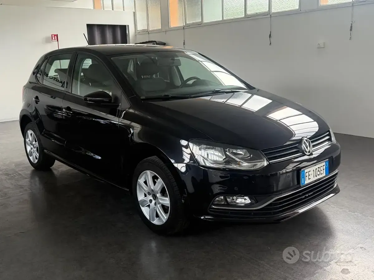 Używany VW Polo Trendline 75 KM (55 kW) 2016 Czarny Sedan/Limuzyna