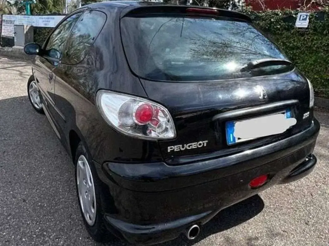 Usata Peugeot 206 75 CV (55 kW) 2008 Nero Berlina