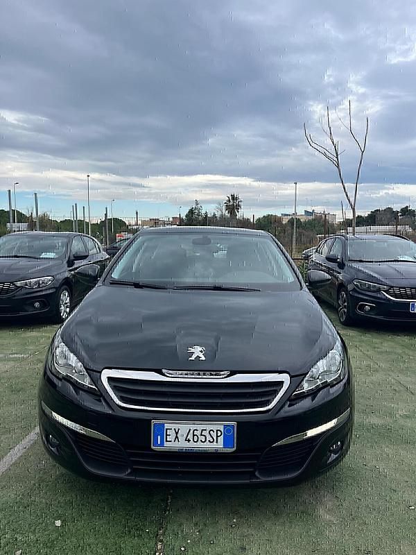 Usata Peugeot 308 Access 92 CV (67 kW) 2014 Nero Berlina