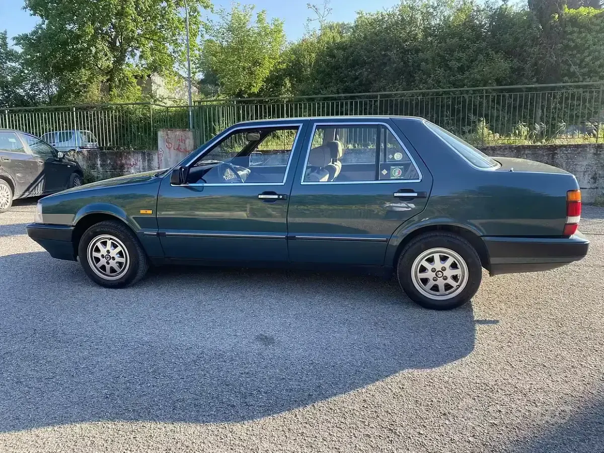 Usata Lancia Thema 120 CV (88 kW) 1987 Berlina