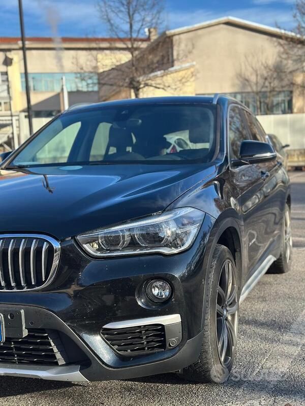 Usata BMW X1 Efficient Dynamics 190 CV (139 kW) 2017 Nero SUV