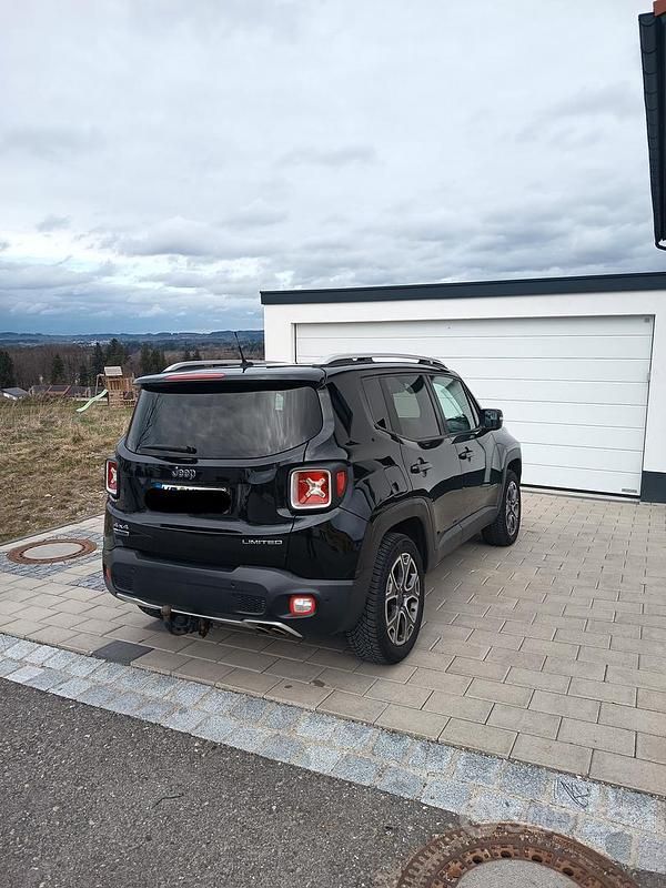 Usata Jeep Renegade 140 CV (102 kW) 2015 Nero SUV