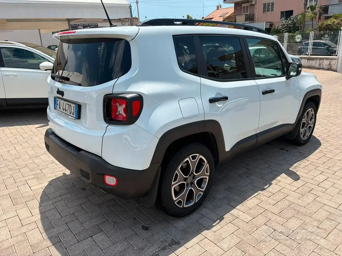 Usata Jeep Renegade Limited 140 CV (102 kW) 2015 Bianco SUV