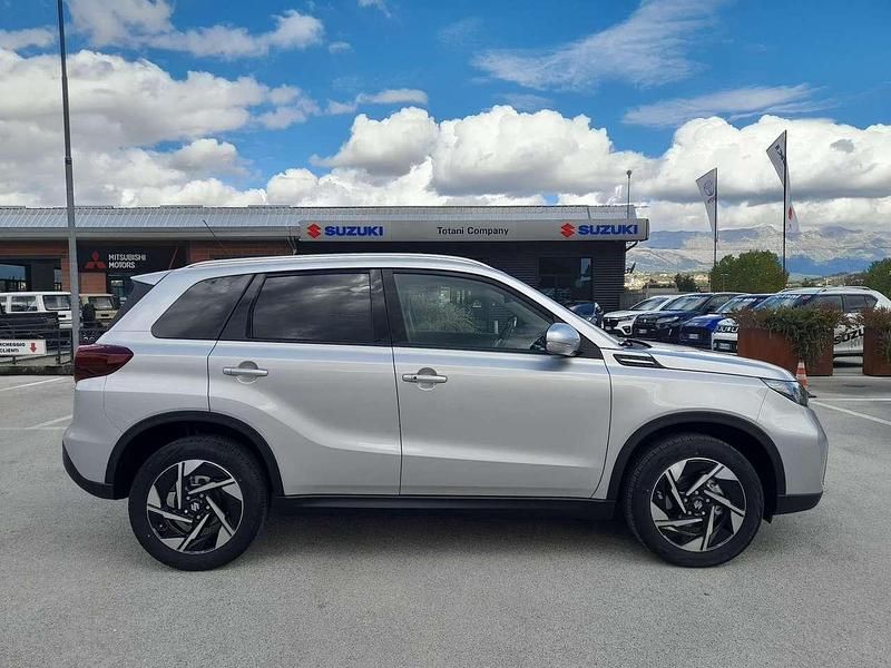 Nuova Suzuki Vitara 129 CV (94 kW) 2025 Argento SUV